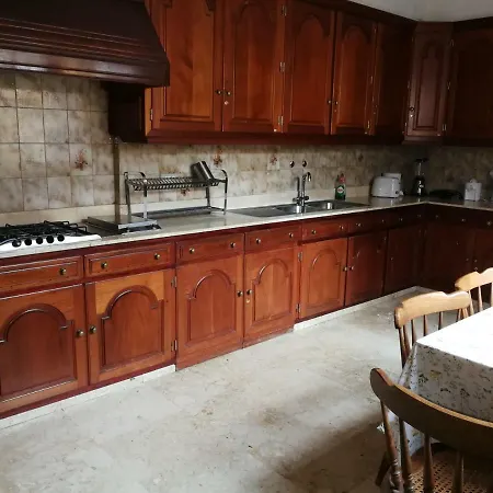 Casa Con Jardin Y Piscina *